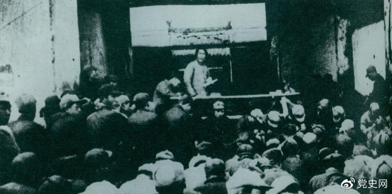 1935年12月27日，毛澤東在陜北瓦窯堡黨的活動分子會議上作《論反對日本帝國主義的策略》報告。